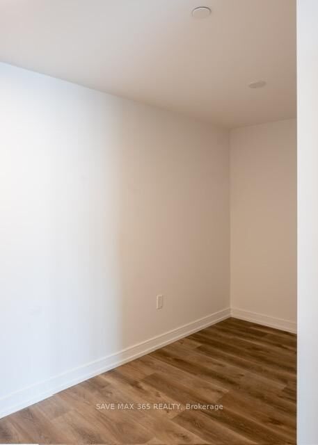 Property Photo: 1 Jarvis Street 1109 ON L8R 3J2