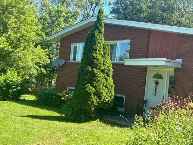 112197 Grey Road 3 Road N — photo 1