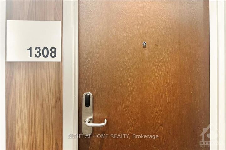 Property Photo:  805 Carling Avenue 1308  ON K1S 5W9 