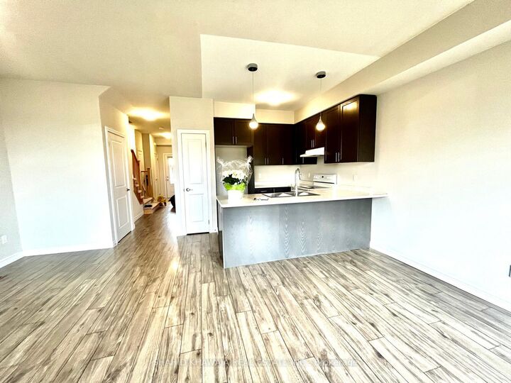Property Photo:  24 Mockingbird Lane 64  ON L8E 0K7 
