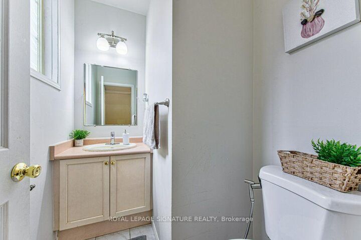 Property Photo: 16 Westvillage Drive ON L9B 2M5