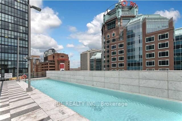 Property Photo:  101 Charles Street E 2810  ON M4Y 1V2 