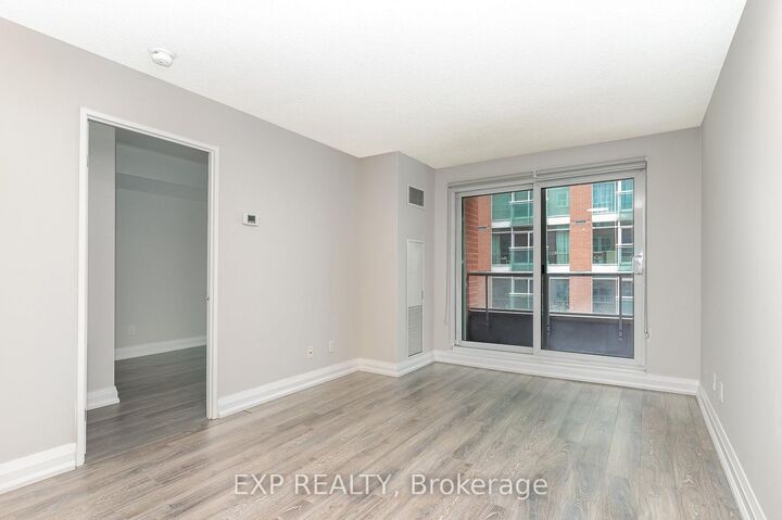 Property Photo:  230 King Street 614  ON M5A 1K5 
