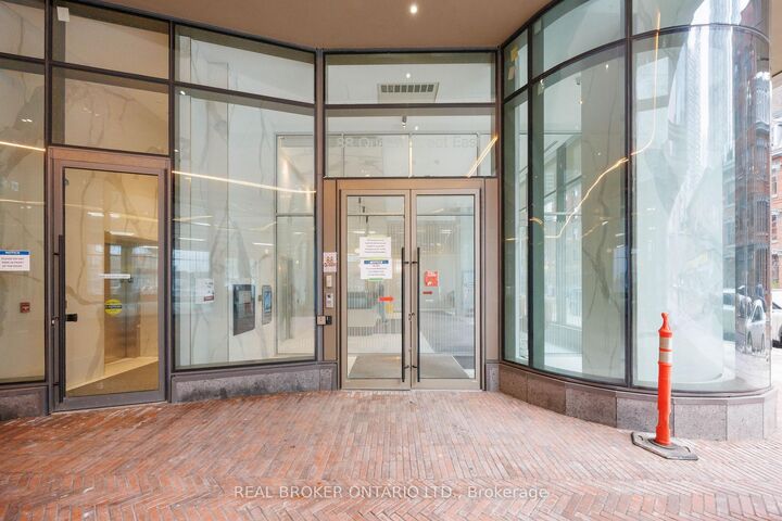 Property Photo: 88 Queen Street ON M5C 0B6
