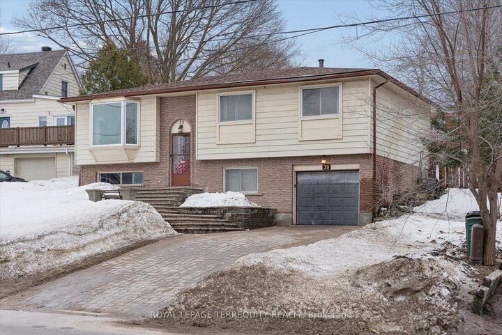 Property Photo:  39 Baldwin Lane  ON L4N 2W2 