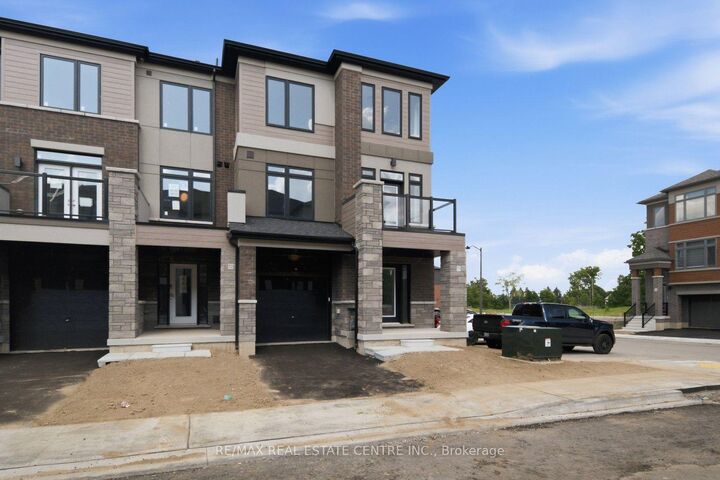 Property Photo:  313 Conklin Road 73  ON N3T 0Y8 