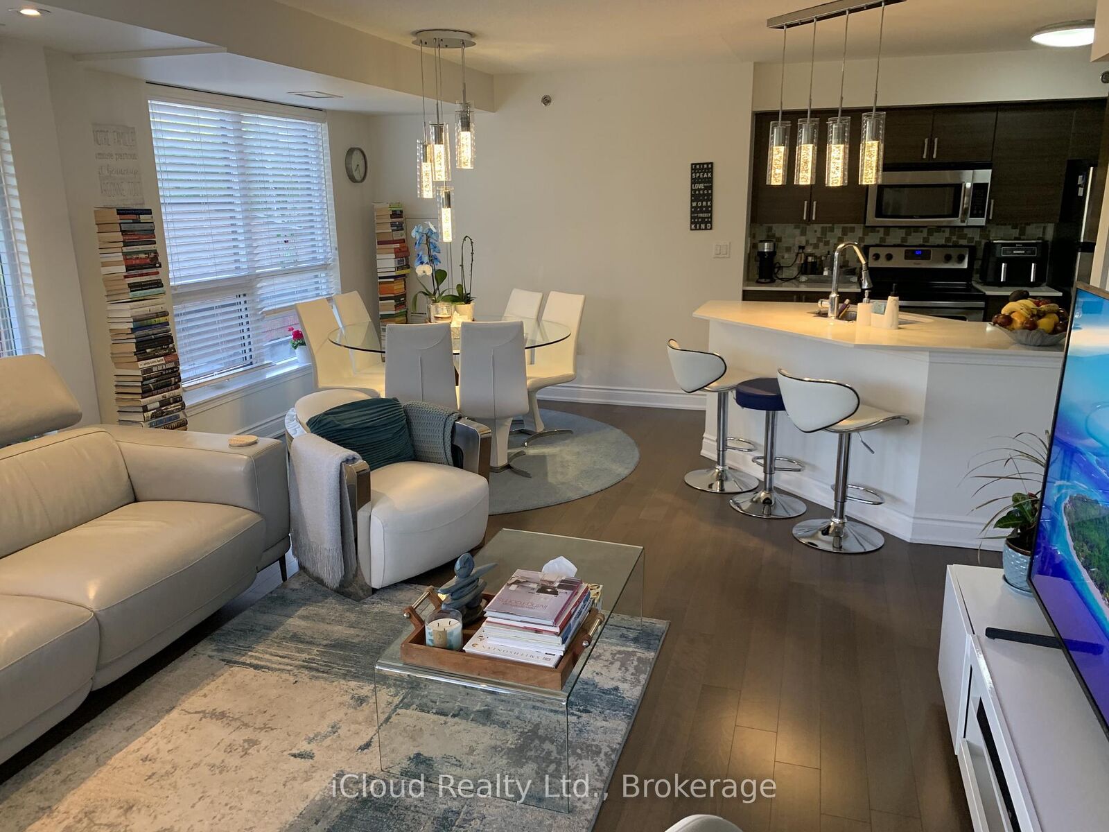 Property Photo:  760 Sheppard Avenue W 205  ON M3H 0B3 