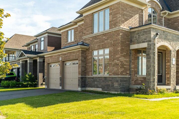 Property Photo:  1 Humingbird Grove  ON L0G 1W0 