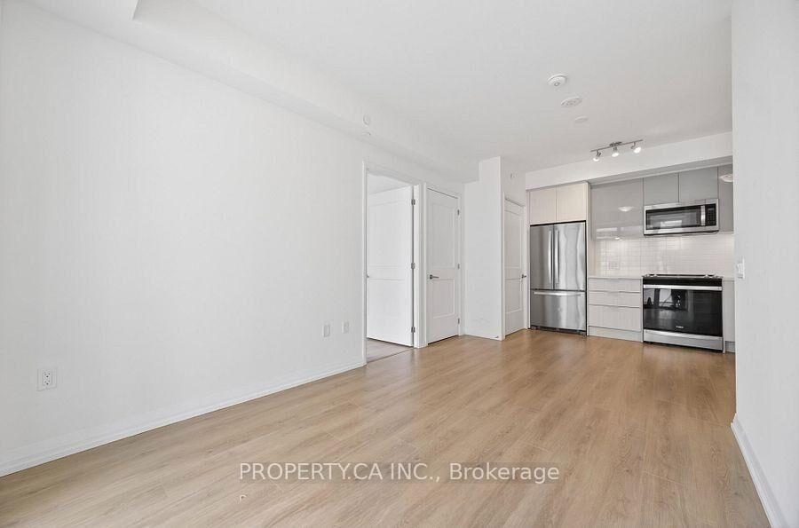 Property Photo:  50 Dunfield Avenue 1720  ON M4S 0E4 