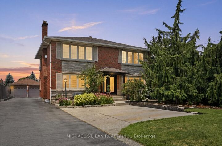 33 Centennial Parkway S — photo 1