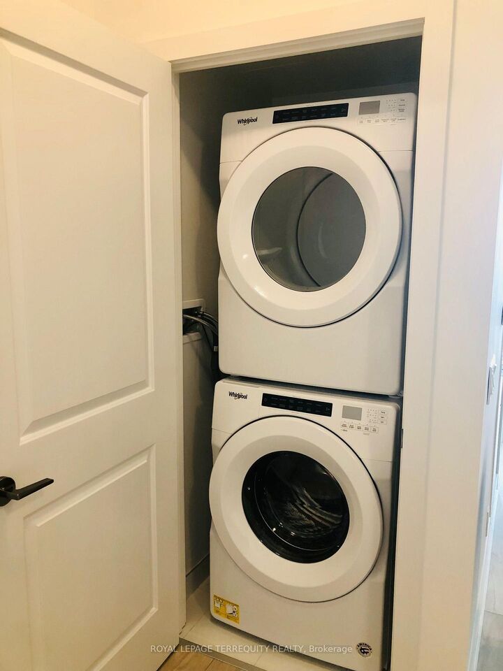 Property Photo:  11 Lillian Street 506  ON M4S 0C3 
