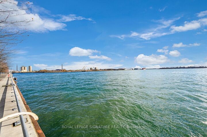 Property Photo:  118 Merchants Wharf Avenue 421  ON M5A 0L3 