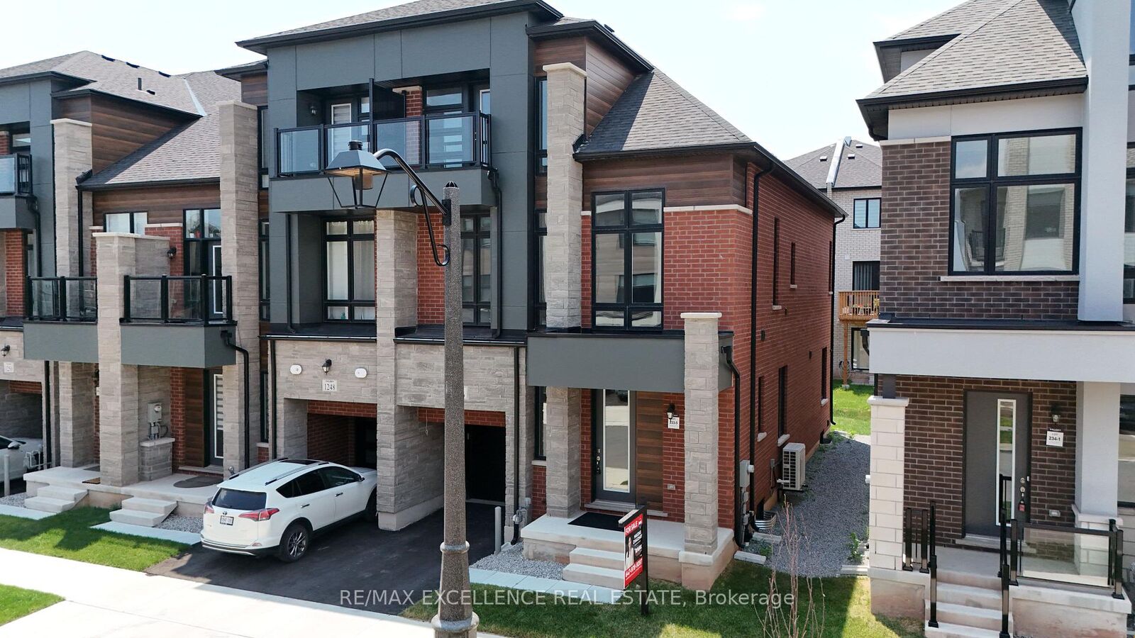 Property Photo: 1246 Anthonia Trail ON L6H 7Y7