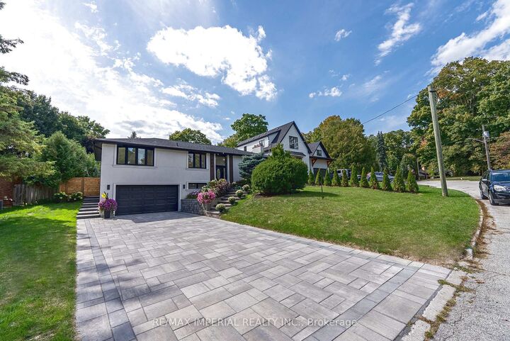 206 Richard Avenue — photo 1