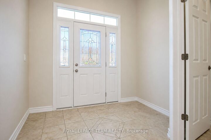 Property Photo: 314 Glenbrae Avenue ON K2W 0B9