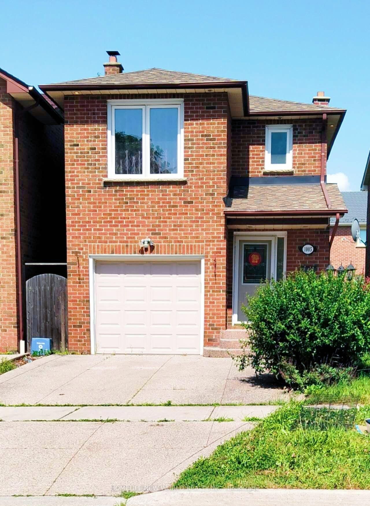 Property Photo: 1005 Lucerne Crescent ON L5C 3X6