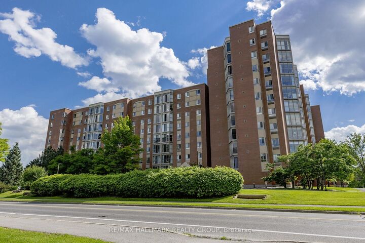 Property Photo: 960 Teron Road 1104 ON K2K 2B6