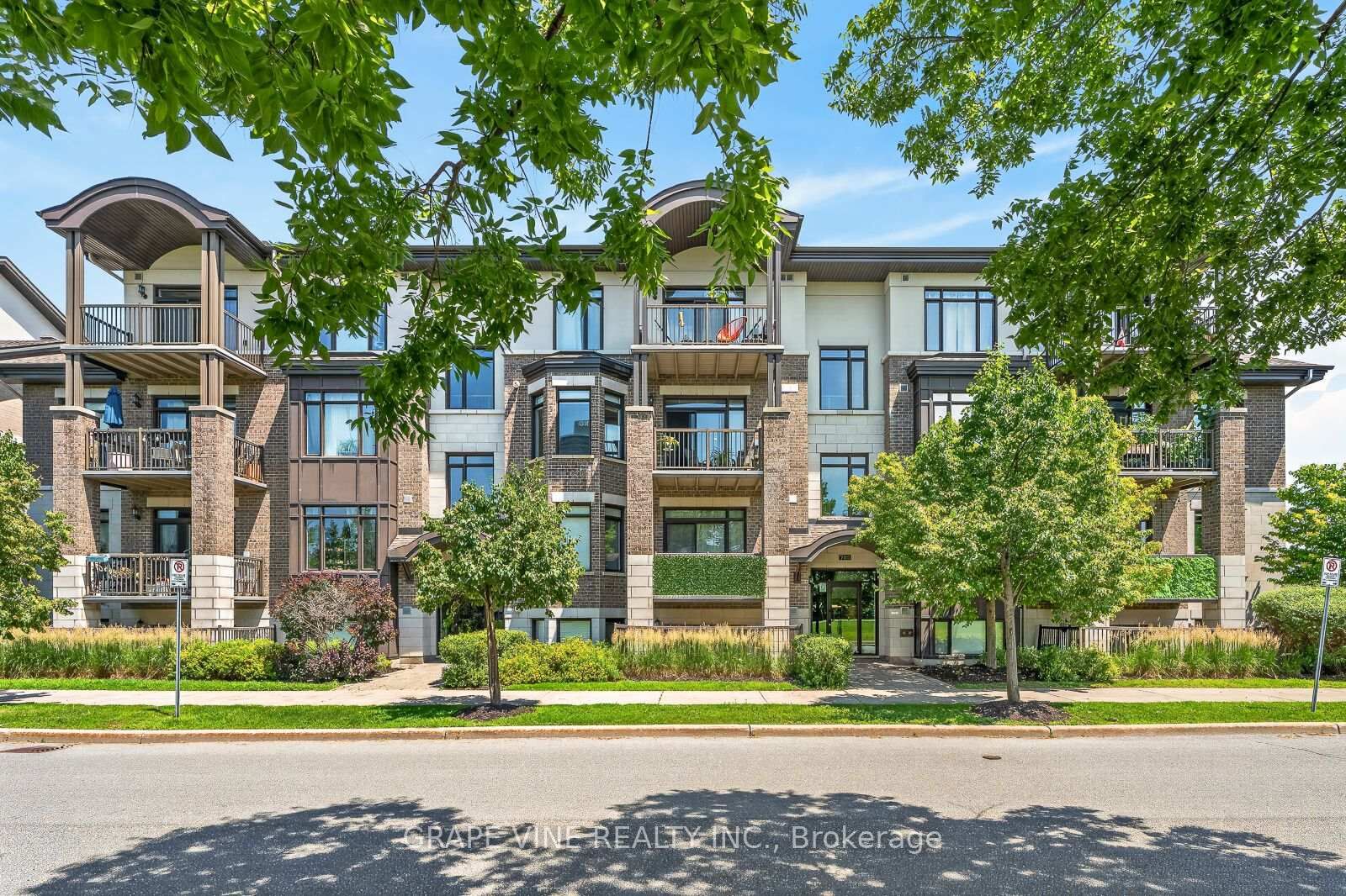 Property Photo:  705 Beauparc Private 306  ON K1J 0B6 
