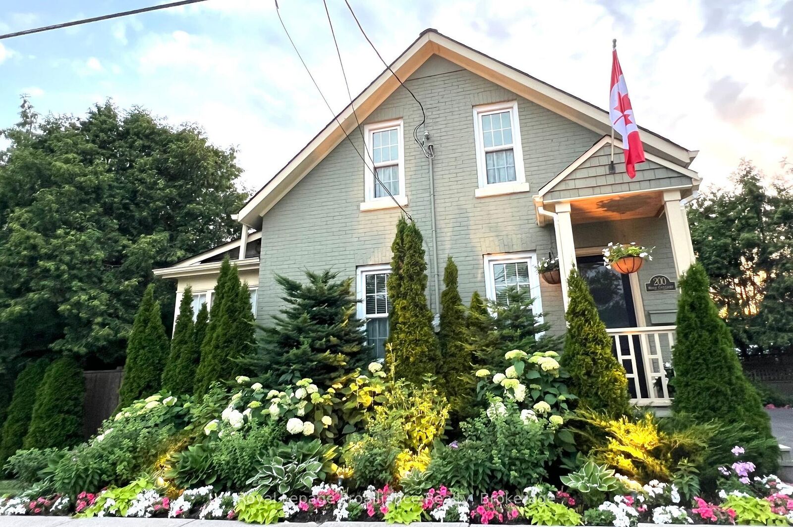 Property Photo: 200 Ontario Street ON L1A 2V7