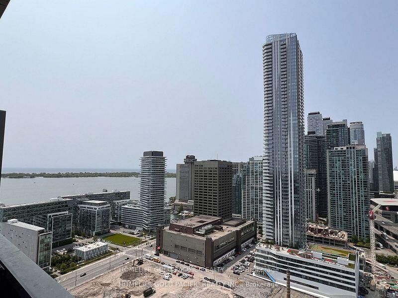 Property Photo:  55 Cooper Street 3212  ON M5E 0G1 