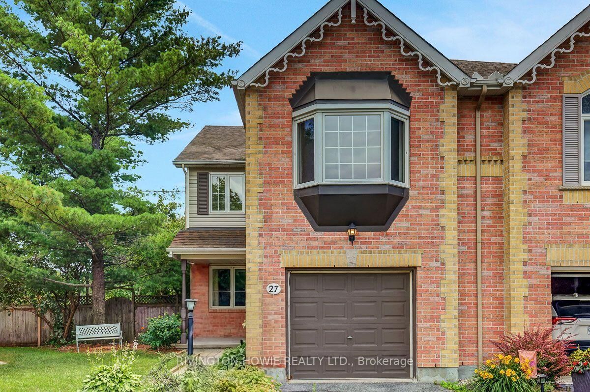 Property Photo:  27 Crossing Bridge Court  ON K2S 1S2 