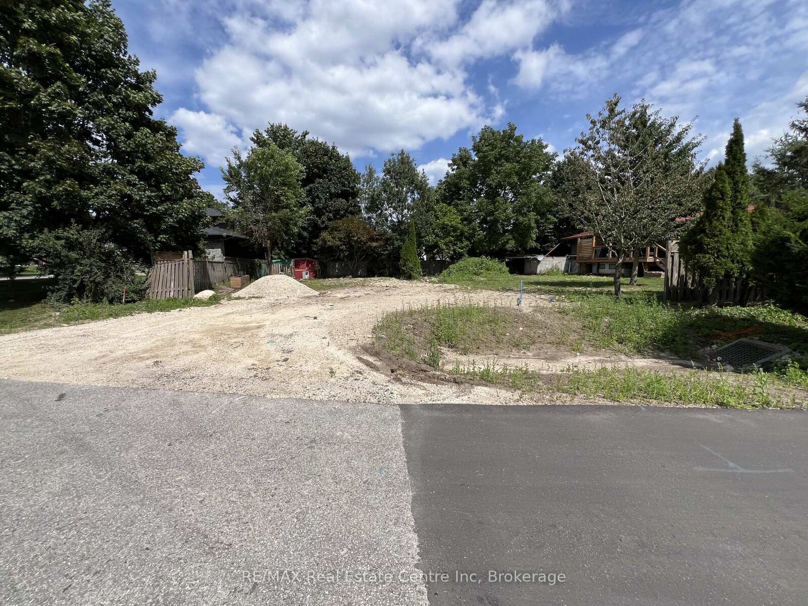 Property Photo:  43 Ridgeway Avenue  ON N1L 1G8 