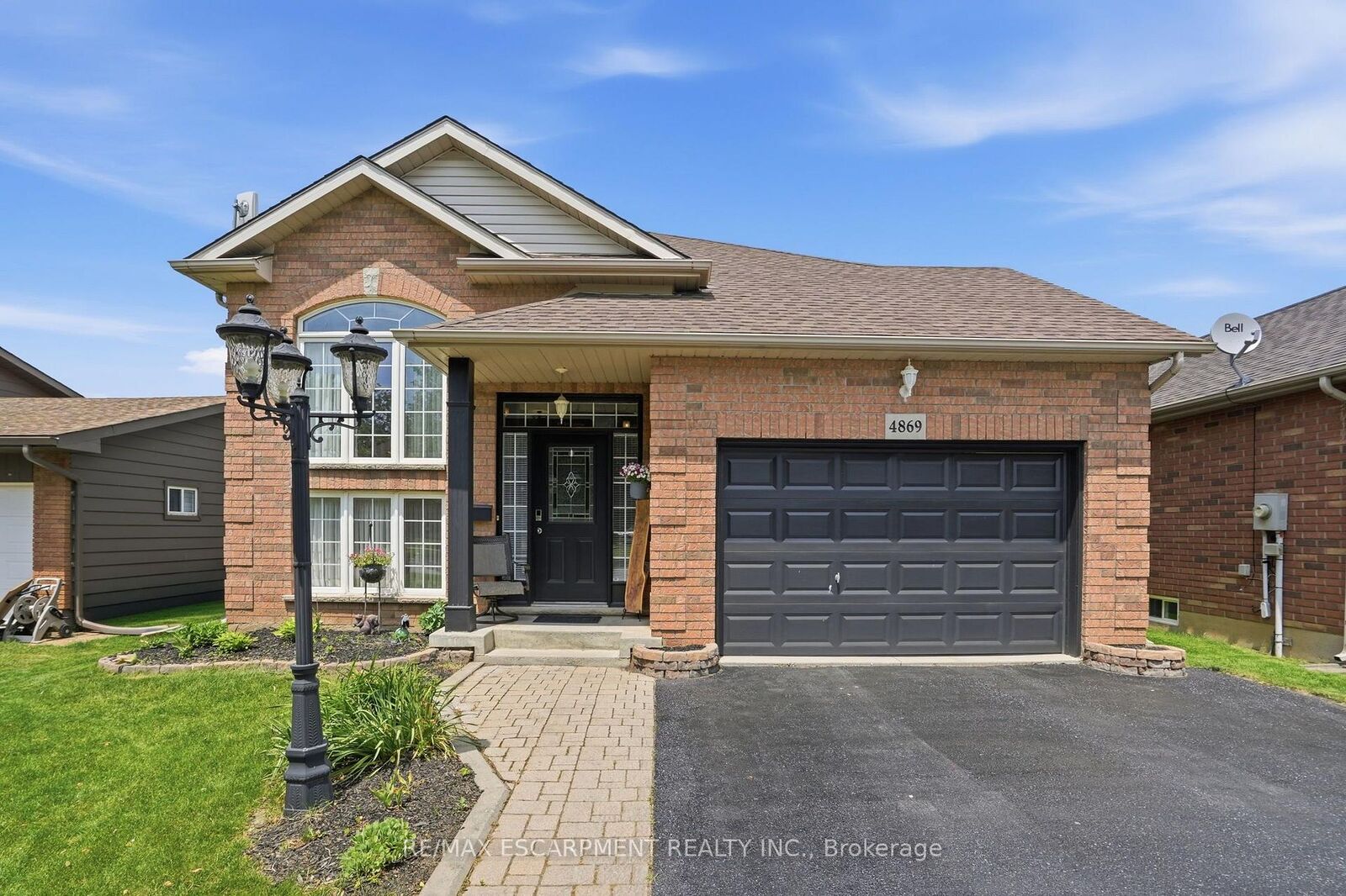 Property Photo:  4869 Cherrywood Drive  ON L3J 0G3 