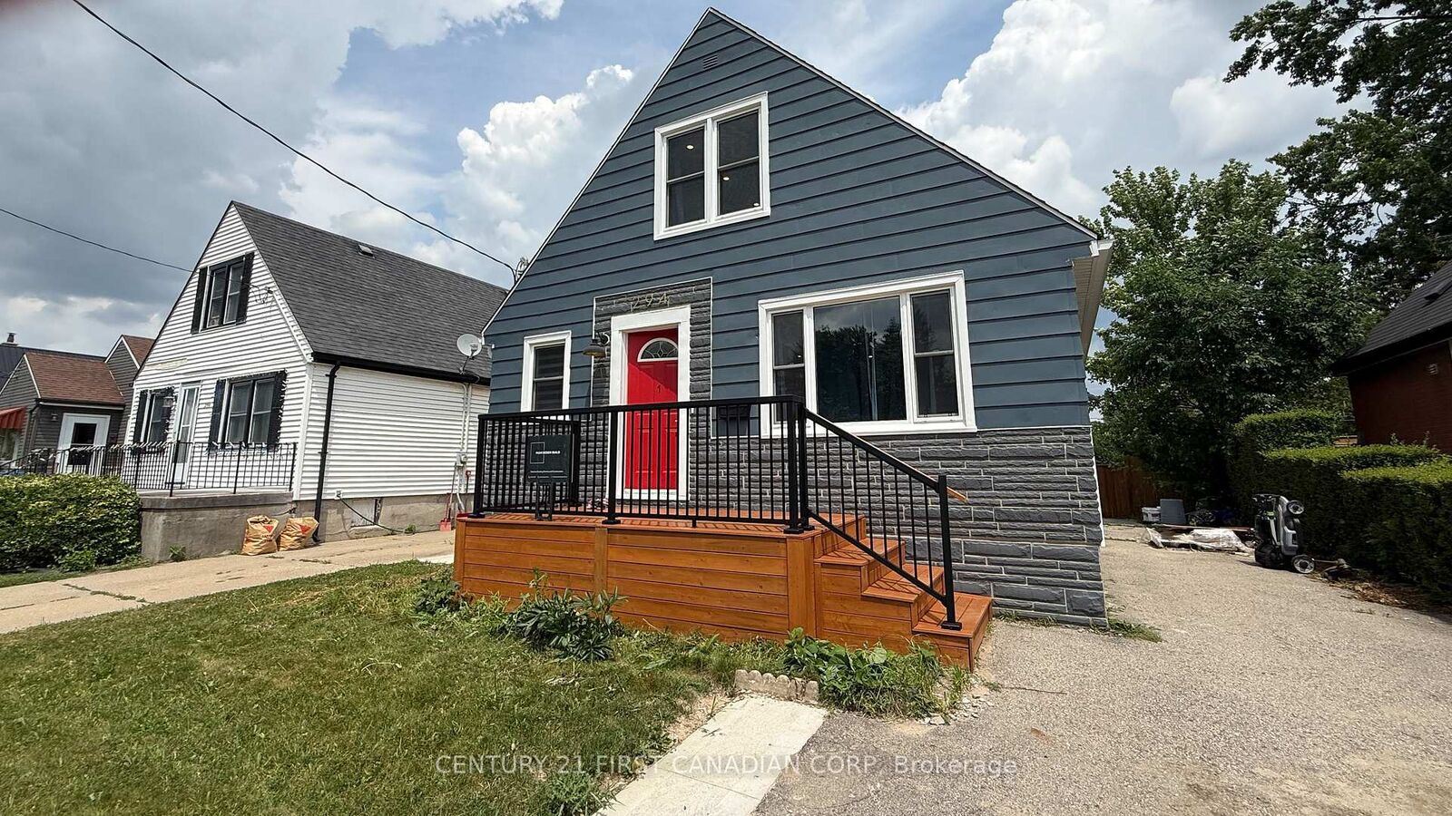 Property Photo: 294 Vancouver Street 2 ON N5W 4S2