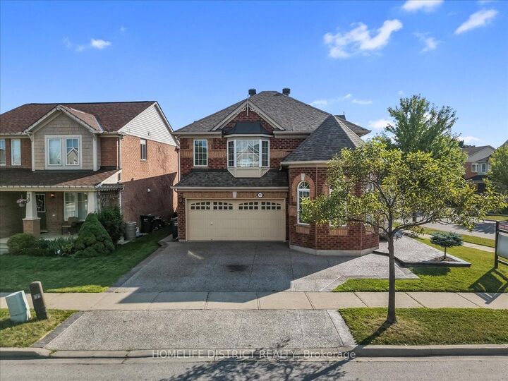 Property Photo: 901 Bennett Boulevard ON L9T 6X5
