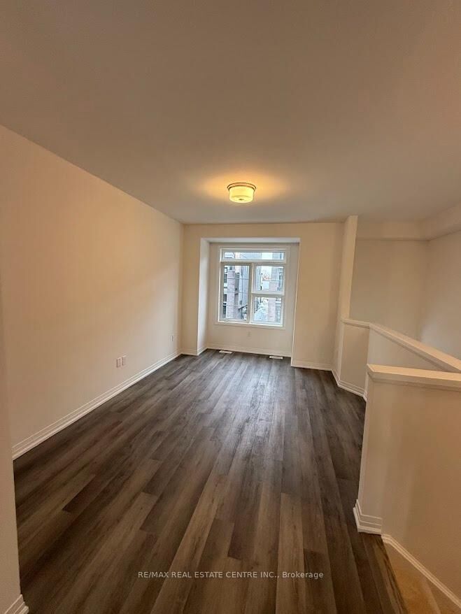 Property Photo:  660 Colborne Street W 152  ON N3T 0Y7 