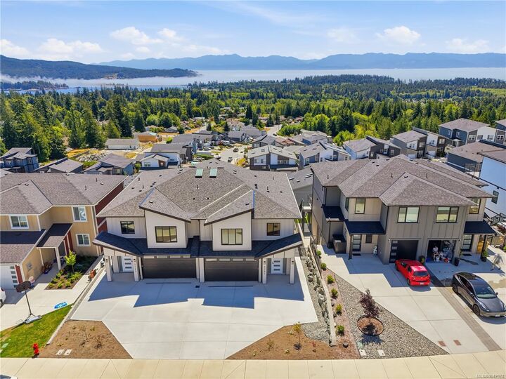 Property Photo: 2301 Hudson Terr BC V9Z 1R2