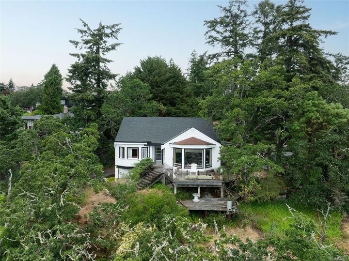 Property Photo:  540 View Royal Ave  BC V9B 1B7 