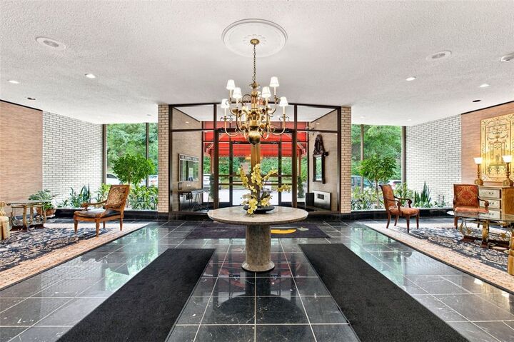 Property Photo:  1150 Bower Hill Rd. 905A  PA 15243 