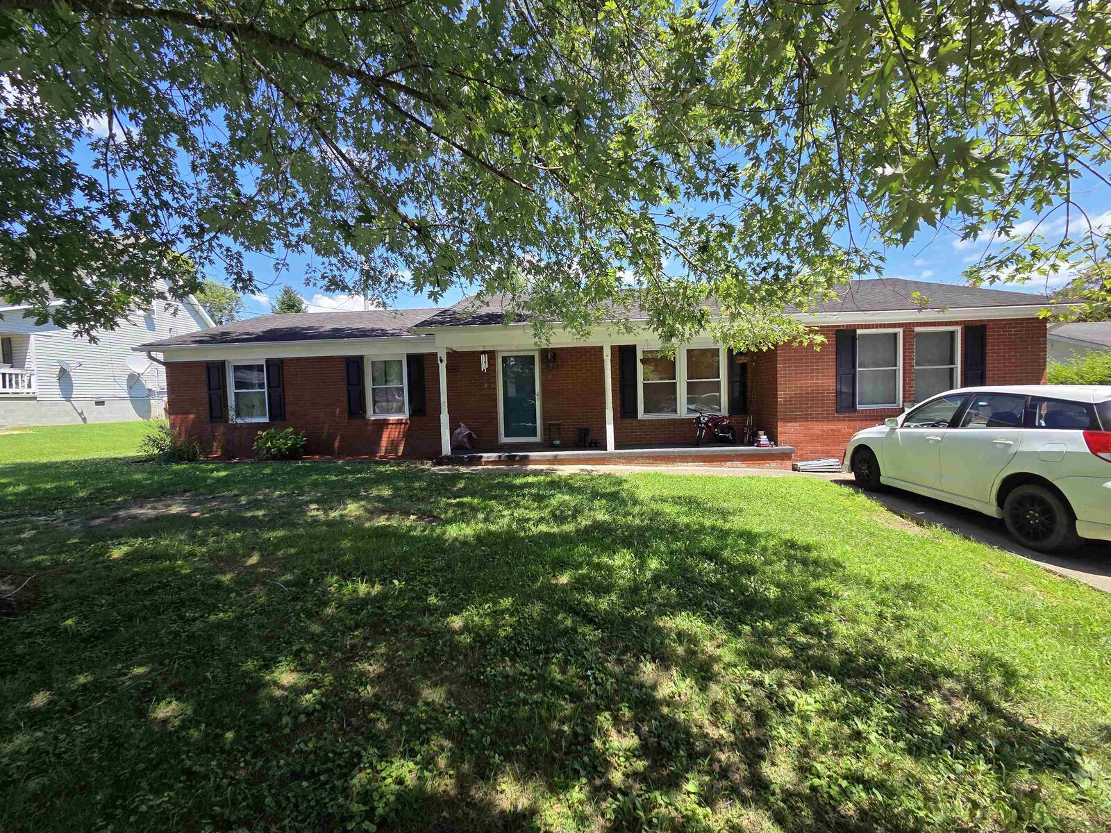 Property Photo:  107 Embassy Drive  KY 41143 