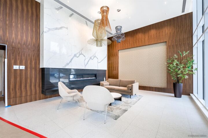 Property Photo:  585 Austin Avenue 701  BC V3K 0G6 