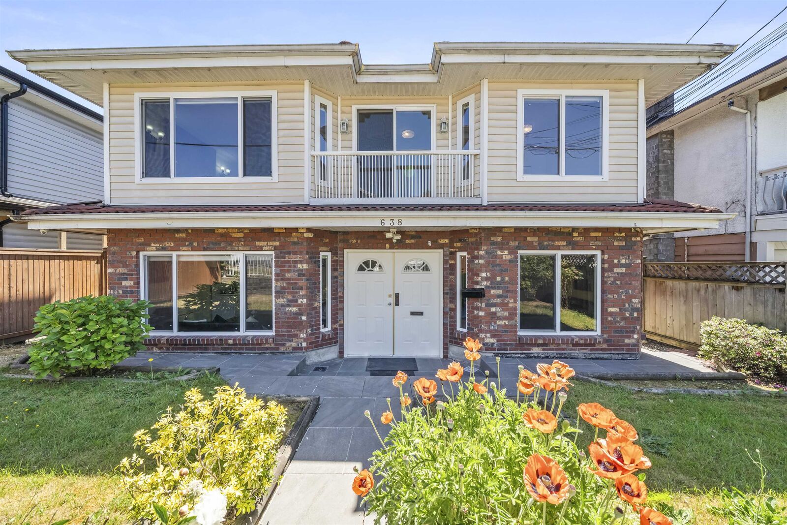 Property Photo: 638 E 61st Avenue BC V5X 2B9