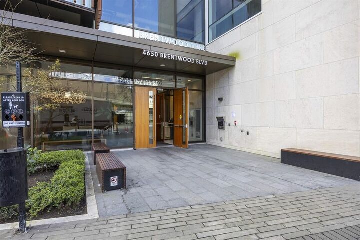 Property Photo: 4650 Brentwood Boulevard 811 BC V5C 0M3