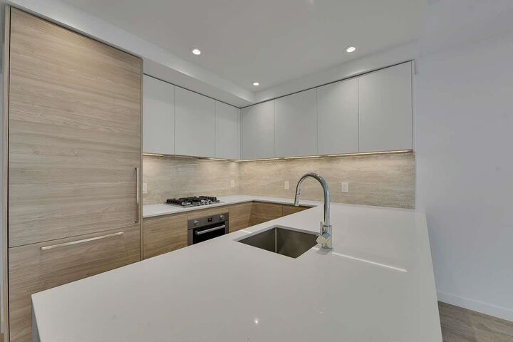 Property Photo:  680 Quayside Drive 1505  BC V3M 0P2 