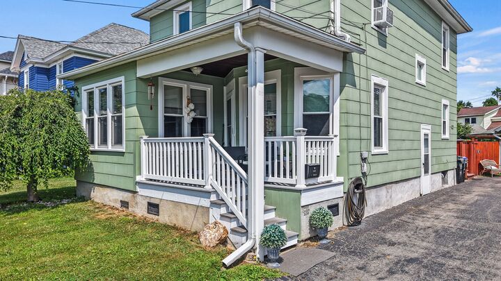 Property Photo:  5 Bromley Avenue  NY 13901 