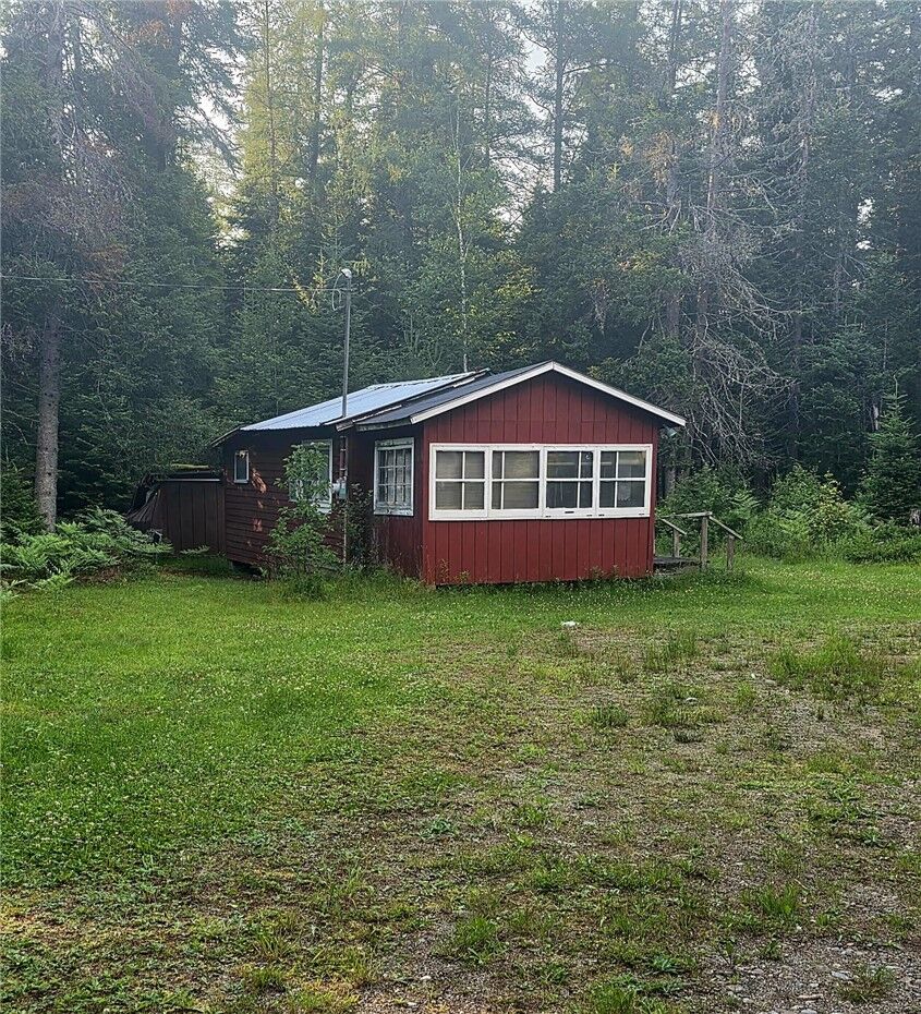 Property Photo:  68 Wood Ln  NY 12969 