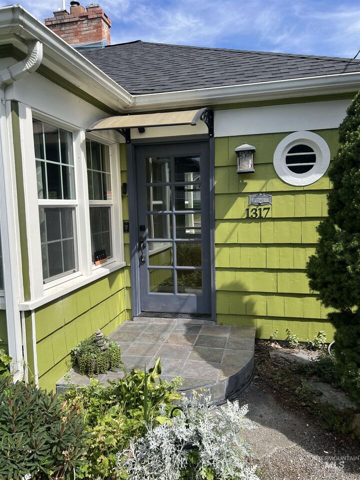 Property Photo:  1317 14th Ave.  ID 83501 