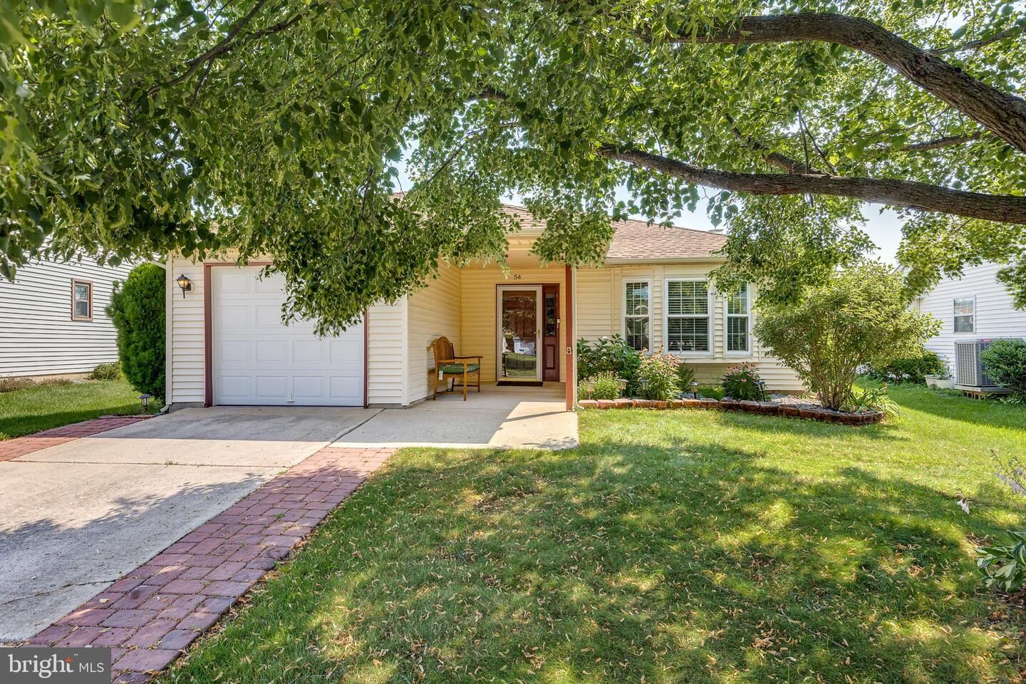 Property Photo:  54 N Horseshoe Lane  NJ 08022 