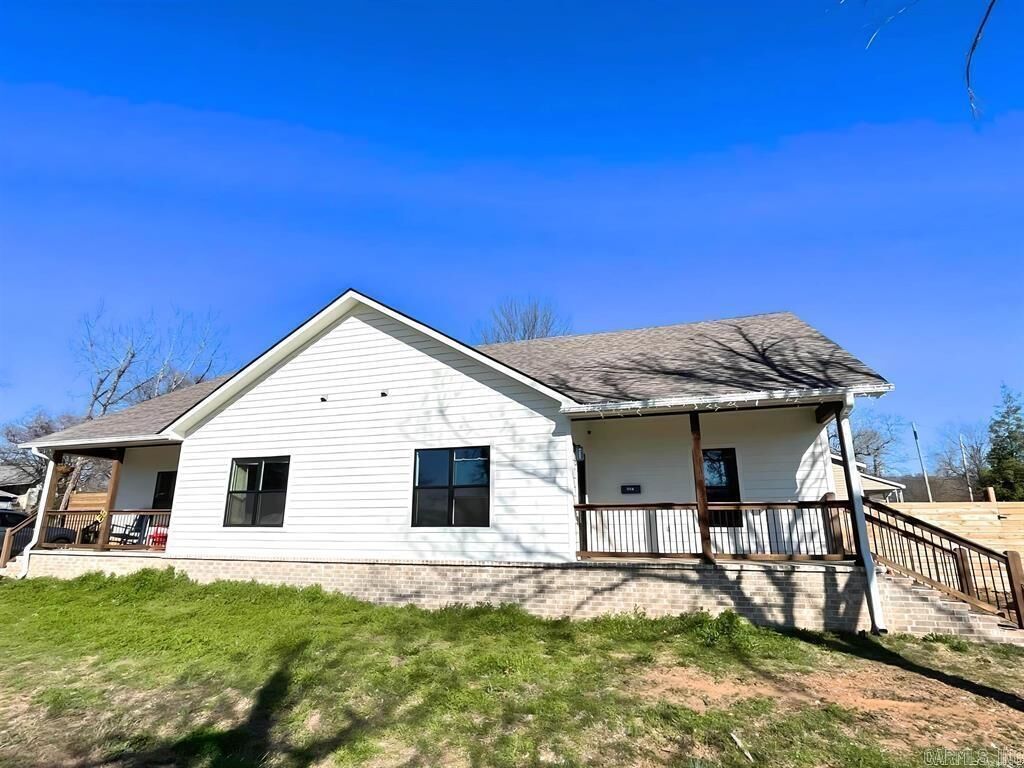 Property Photo: 711A Ninth Street AR 71953