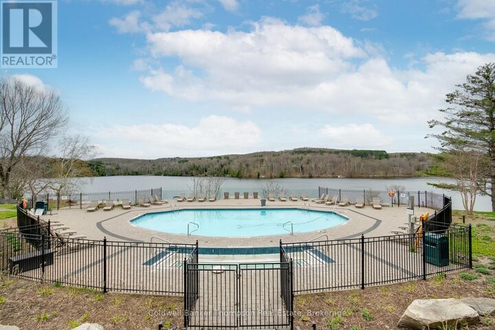 Photo de la propriété: 25 Pen Lake Point Road 403 ON P1H 1A9