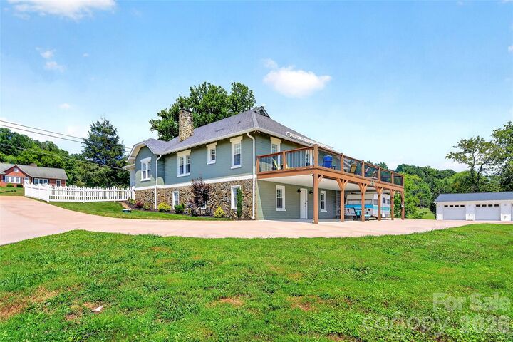 Property Photo: 768 Lake Tahoma Road NC 28752