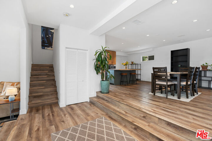 Property Photo:  3627 Loosmore St  CA 90065 