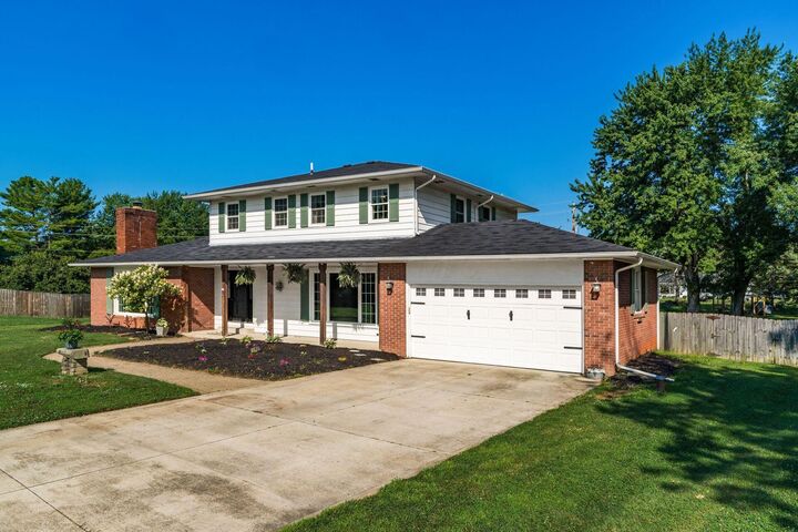 Property Photo:  562 Mapleview Lane  OH 43113 