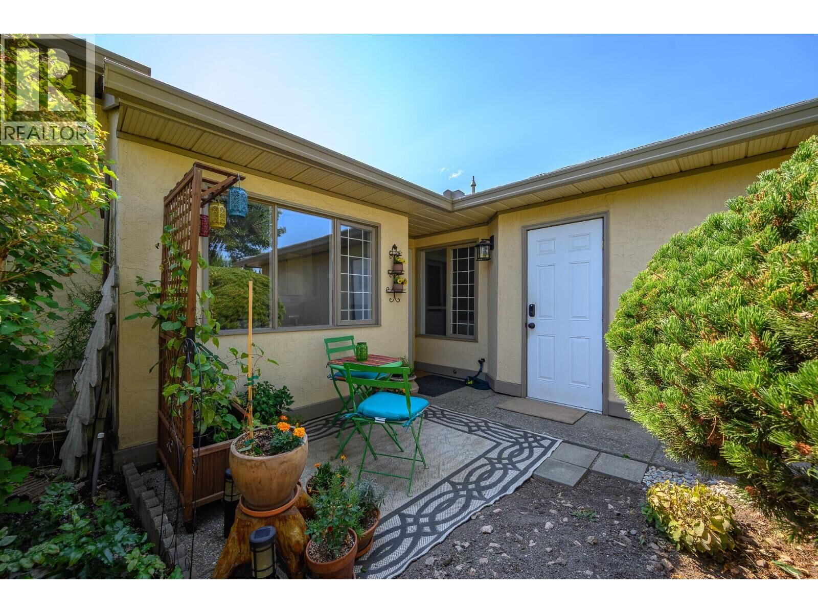 Property Photo: 1400 14 Avenue 52 BC V1B 2S9
