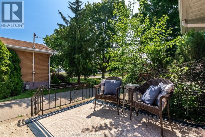 Property Photo:  71 McFarlane Drive  ON N7L 2K3 