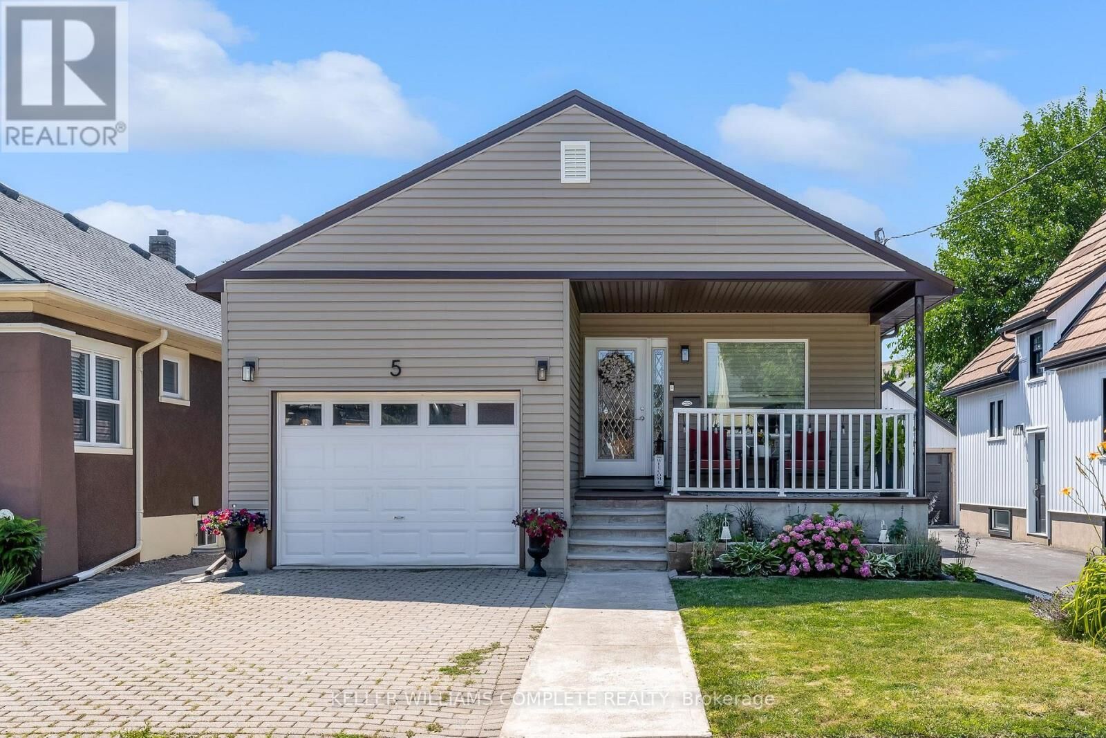 Property Photo: 5 Bruce Street ON L2R 5S7